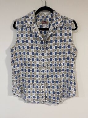 Sleeveless Button-Front Check Print Top in Blue & Beige